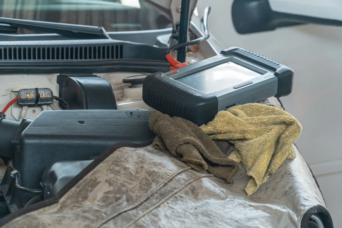Atelier d'électronique automobile : étude de cas SEO EVICO