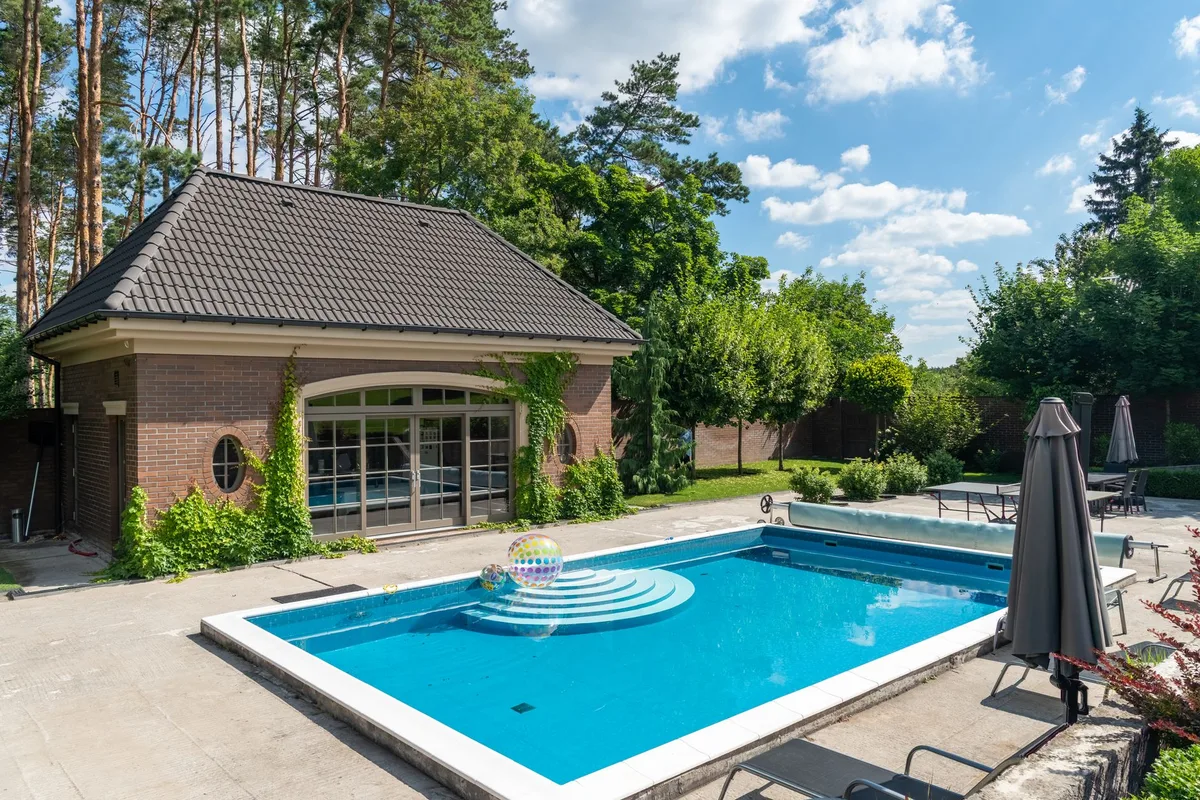 Construction de piscine : étude de cas SEO EVICO