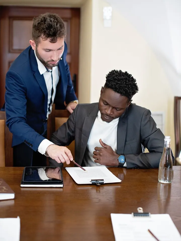 Signature d'un acte chez le notaire